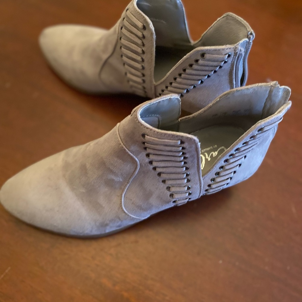 Carlos Santana Ankle Boots - size 8